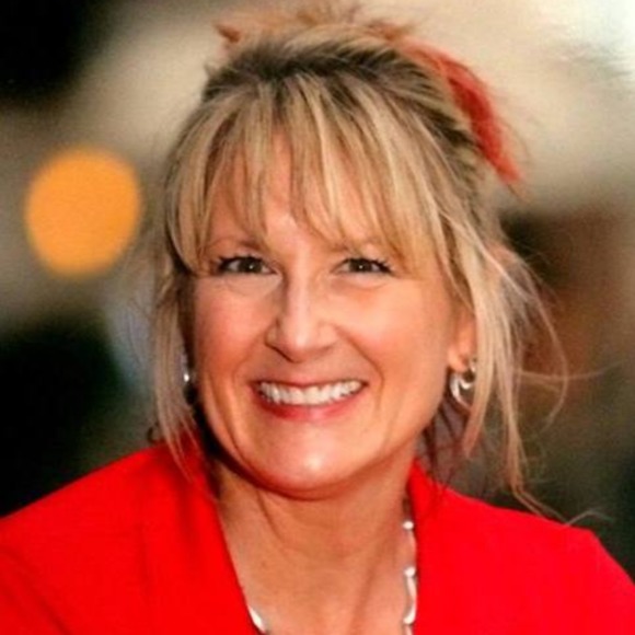 Meet your Posher, Laurie - Picture 1 of 1